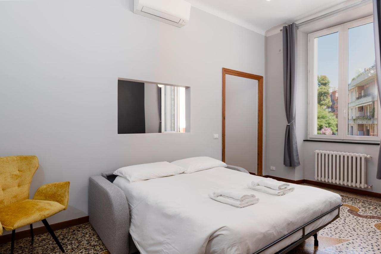 Esclusivo 130 Mq + Terrazzo Via San Vincenzo Apartment Genoa Exterior photo
