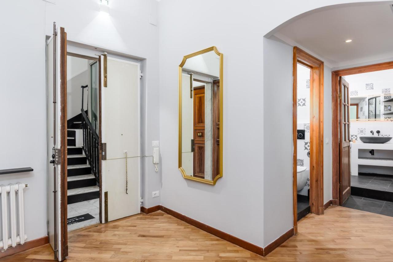 Esclusivo 130 Mq + Terrazzo Via San Vincenzo Apartment Genoa Exterior photo